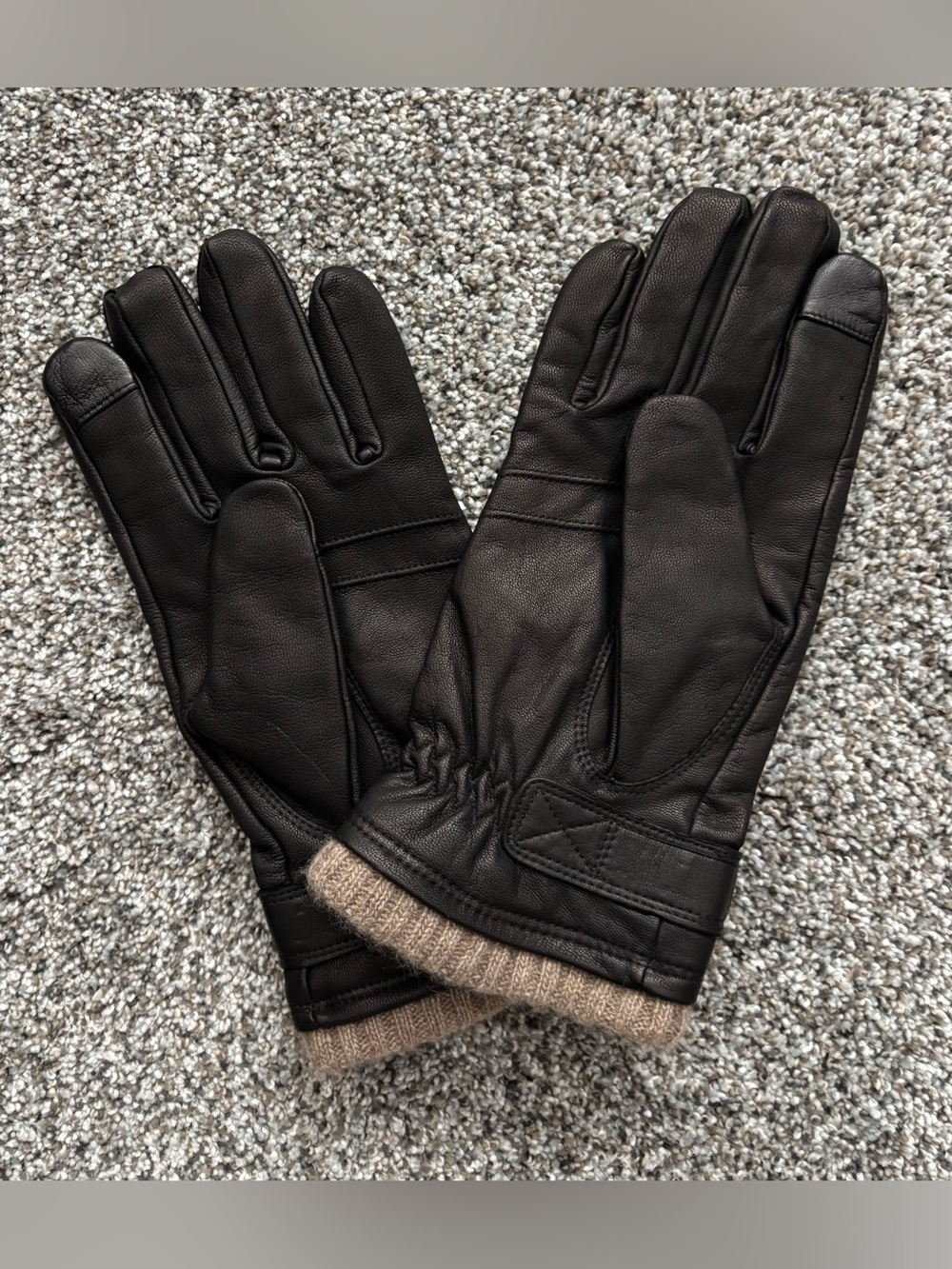 Men's Black Leather Winter Gloves with Knit Cuffs